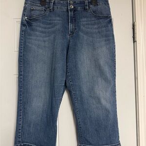 Code Blue Women's Capri Denim Jeans